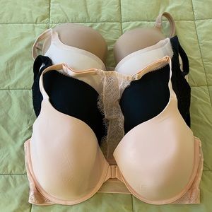 Bundle of 4 Victorias Secret Bras (36DD)